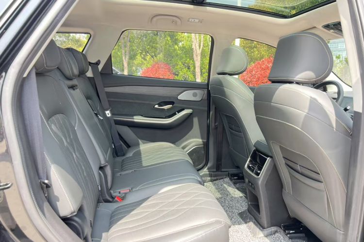 Used JETOUR Shanhai L9 2024 1.5TD 2DHT Pro 7-Seater