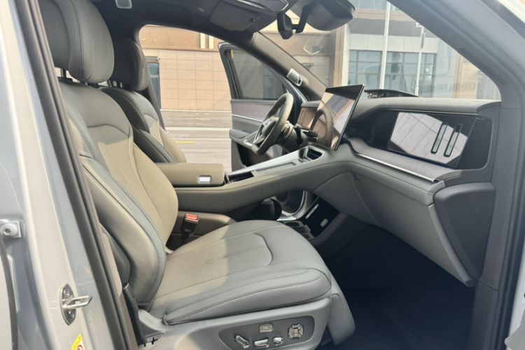 Used Denza N9 2025 Flagship Model