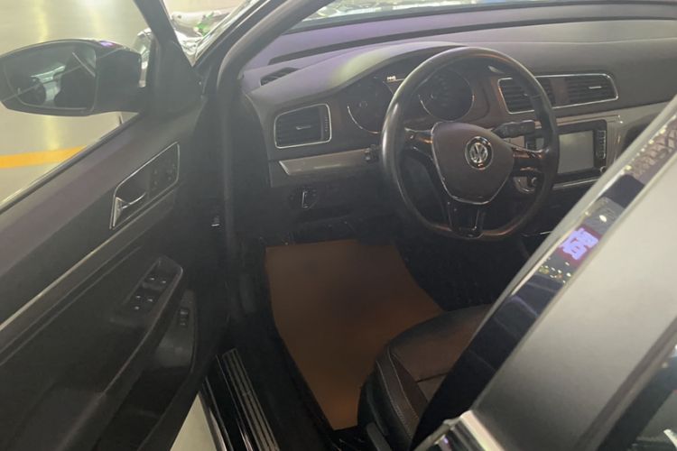 Used Volkswagen Lavida 2015 1.6L Automatic Comfort Edition