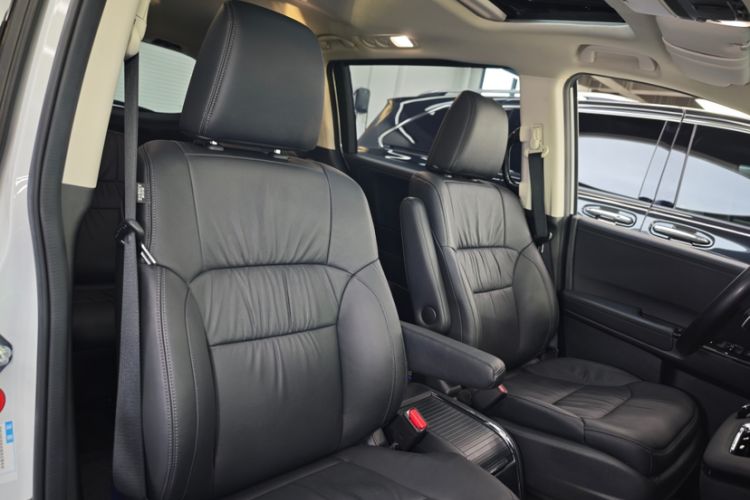 Used Honda Odyssey 2022 2.0L eHEV Sharp Enjoyment Edition Interior 9