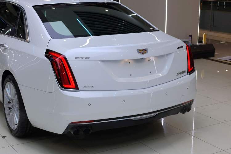 Used Cadillac CT6 2017 40T Luxury Model Exterior 4