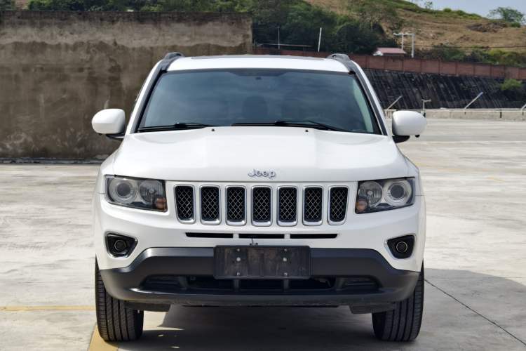 Used Jeep Compass 2014 2.4L four-wheel drive luxury version