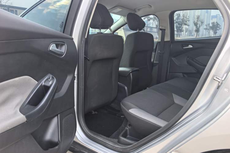 Used Ford Focus 2012 Hatchback 1.6L Automatic Comfort Model