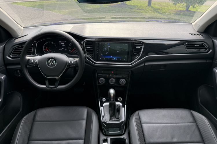 Used Volkswagen T-ROC 2018 280TSI DSG Two-Wheel-Drive Comfort Version China V Standard
