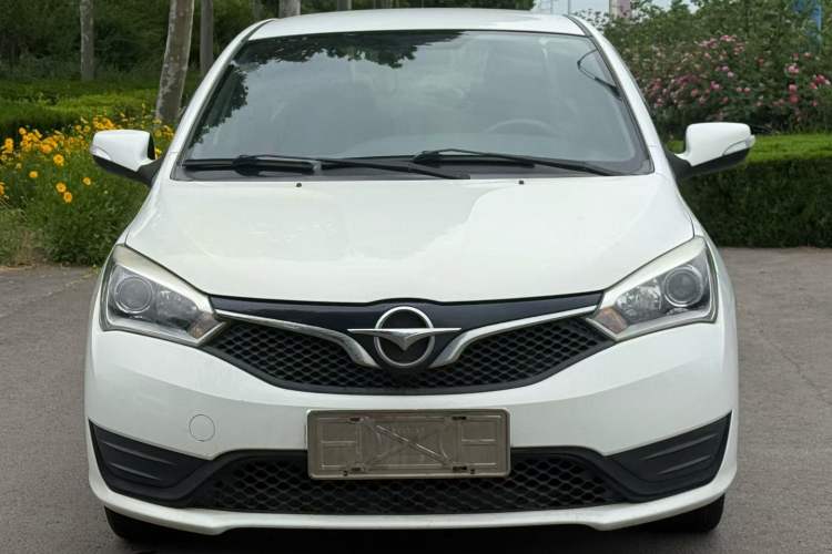 Used Haima M3 2016 1.5L Manual Fashion Edition Exterior 2