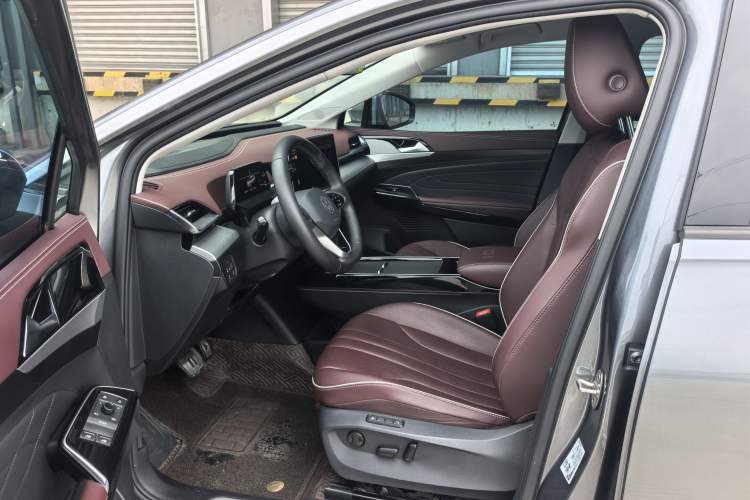 Used Volkswagen ID.6 X 2021 1st Edition ID. First Impression Edition Left Front Seat