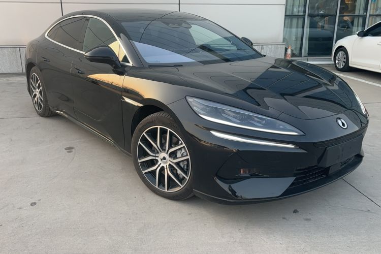 Used Denza Z9 2024 1100 km Four-Wheel Drive Max Version