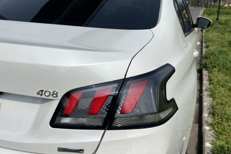 Used Peugeot 408 2019 360THP Automatic Luxury Edition China VI Standard Interior 7
