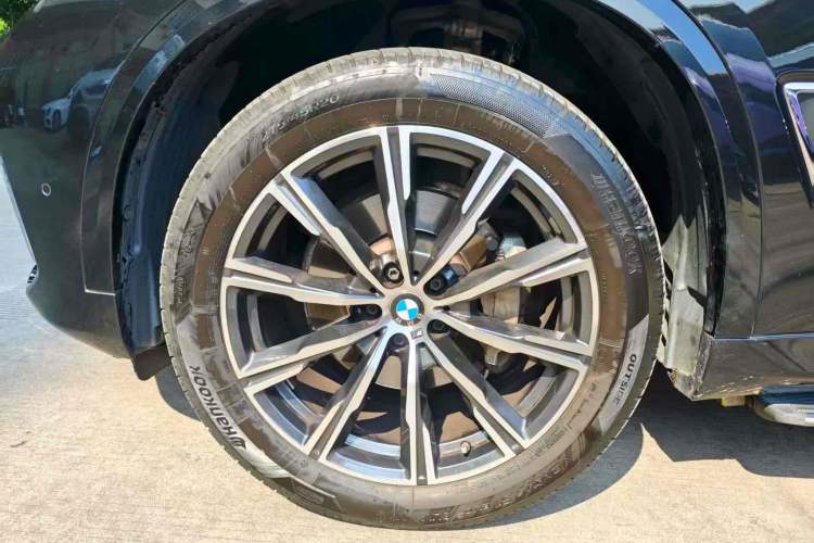 Used BMW X5 2022 Restyled xDrive 30Li Luxury Version M Sport Package