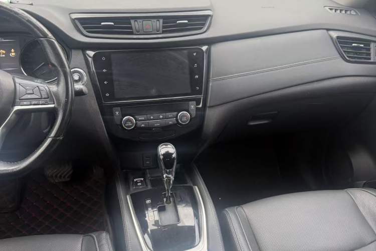 Used Nissan X-Trail 2019 2.0L CVT Smart Connect Comfort Edition 2WD Interior 2