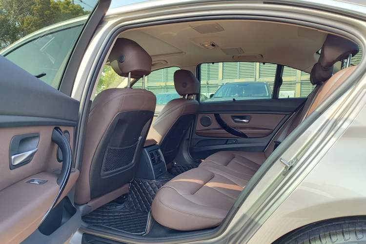 Used BMW 3 Series 2019 320Li Fashion Model
