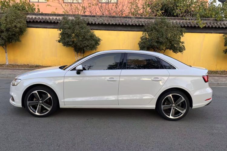 Used Audi A3 2019 Limousine 35 TFSI Style Edition China VI Emission Standard

