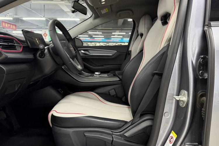 Used BYD Destroyer 05 2023 Champion Edition DM-i 55KM Luxury Model Interior 5