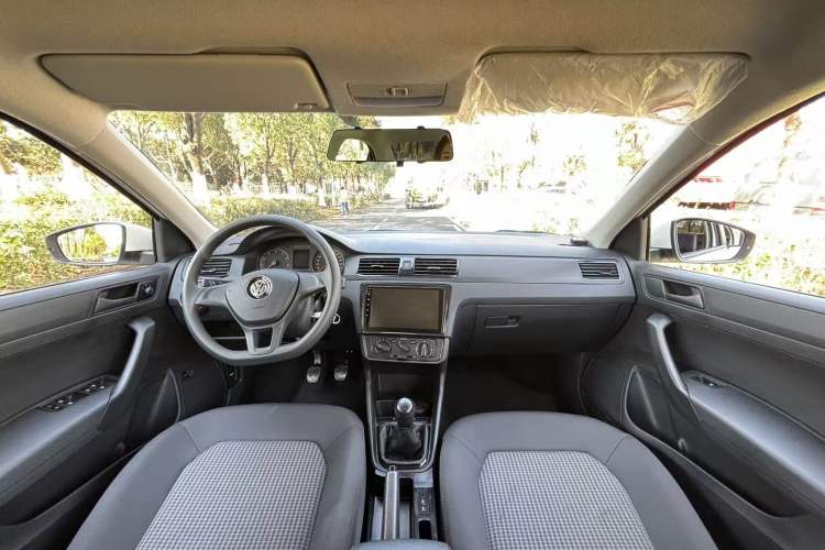 Used Volkswagen Santana 2021 1.5L Manual Fashion Edition
