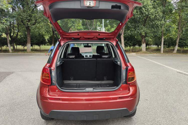 Used Suzuki SX4 2016 1.6L Automatic Classic Edition
