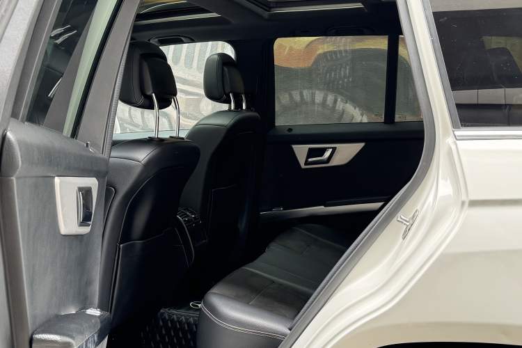 Used Mercedes-Benz GLK-Class 2015 GLK 260 4MATIC Dynamic Edition Ultimate Version
