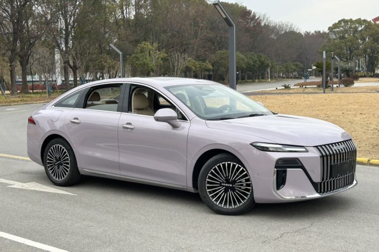 Used Roewe M7 DMH 2025 Model 160km Premium Version
