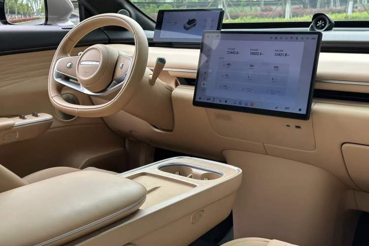 Used EXEED Star Era ET 2024 Extended-Range 240 Ultra All-Wheel Drive Interior 5