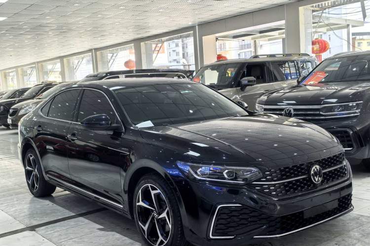 Used Volkswagen Passat 2024 380TSI Starry Sky Flagship Edition Exterior 2