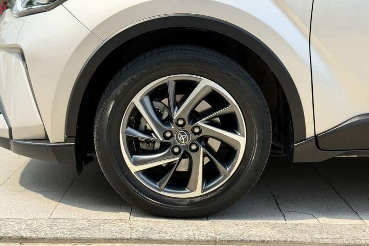 Used Toyota C-HR 2021 2.0L Luxury Edition Exterior 7