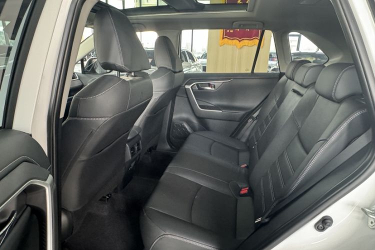 Used Toyota RAV4 2023 2.0L CVT Two-Wheel Drive 20th Anniversary Platinum Edition