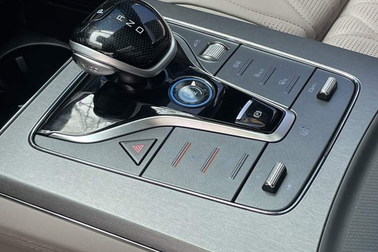 Used BYD Tang New Energy 2025 DM-i 115KM Cloud Ride Flagship Model Gear Lever