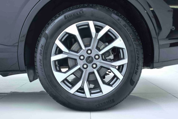 Used Ford Edge 2023 Ford Explorer L 2.0T EcoBoost Four-Wheel Drive 7-Seater Supreme Model
