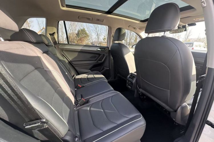 Used Volkswagen Tiguan L 2019 Restyled 330TSI Automatic Two-Wheel Drive R-Line Flagship Version China VI Standard