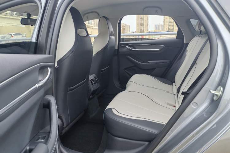 Used BYD Destroyer 05 2024 HONOR Edition DM-i 55KM Luxury Model Interior 6