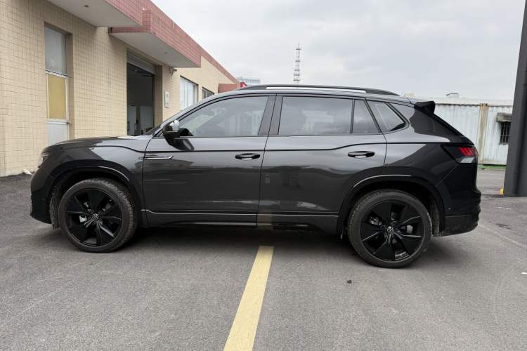 Used Volkswagen Tayron 2024 380TSI All-Wheel Drive R-Line Pro Smart Edition