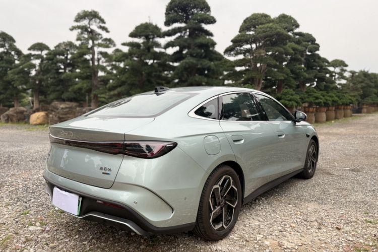 Used BYD Seal 06 New Energy 2025 DM-i Intelligent Drive 120KM Flagship Model Exterior 3