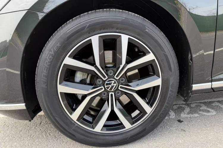 Used Volkswagen Magotan 2020 330TSI DSG Leading Model Exterior 7