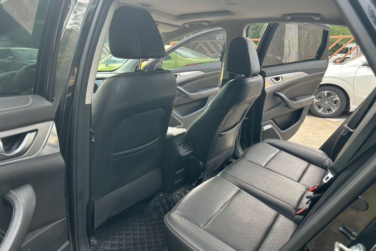 Used Changan Eado 2018 High-Energy Edition 1.6L GDI Automatic Pioneer Model China V Standard
