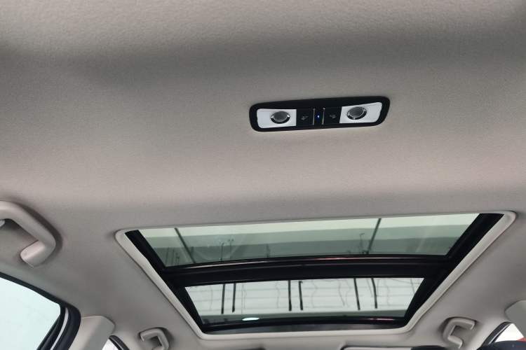 Used Honda Vezel 2020 1.5L CVT Luxury Edition
