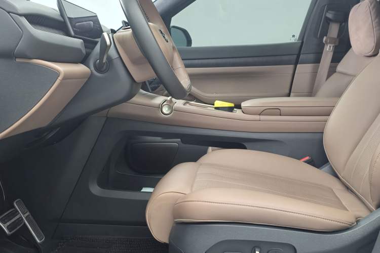 Used Nio ES8 2024 75 kWh