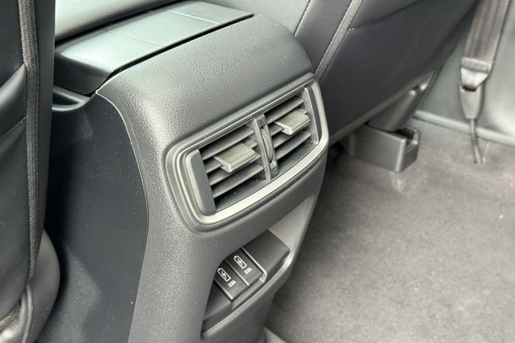 Used Honda CR-V 2019 Brilliant Edition Plus 240TURBO CVT Two-Wheel Drive Fashion Version China VI Emission Standard Interior 4