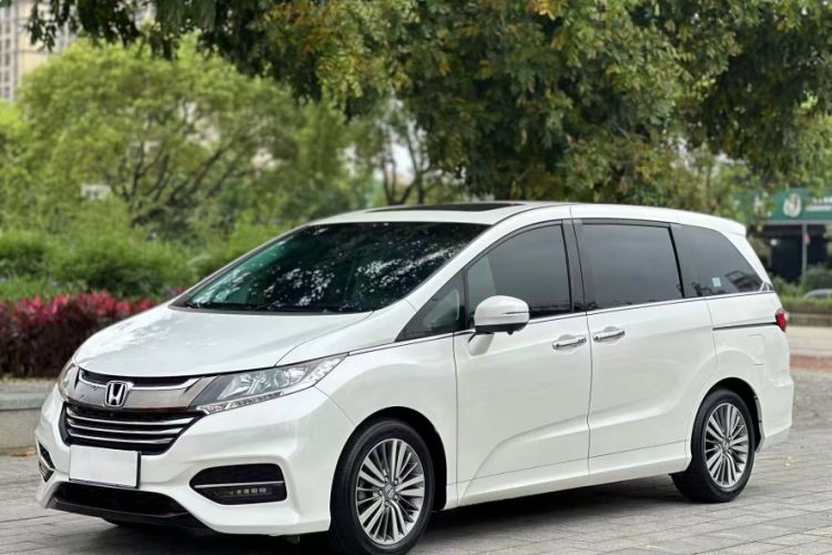Used Honda Odyssey 2018 2.4L Luxury Edition Exterior 10