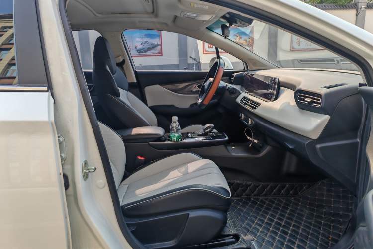 Used BAIC Beijing EU5 PLUS 2021 R600 Premium Edition