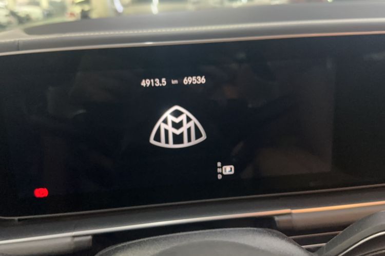 Used Mercedes-Benz GLS 2023 GLS 450 4MATIC Stylish Model Odometer Close Up