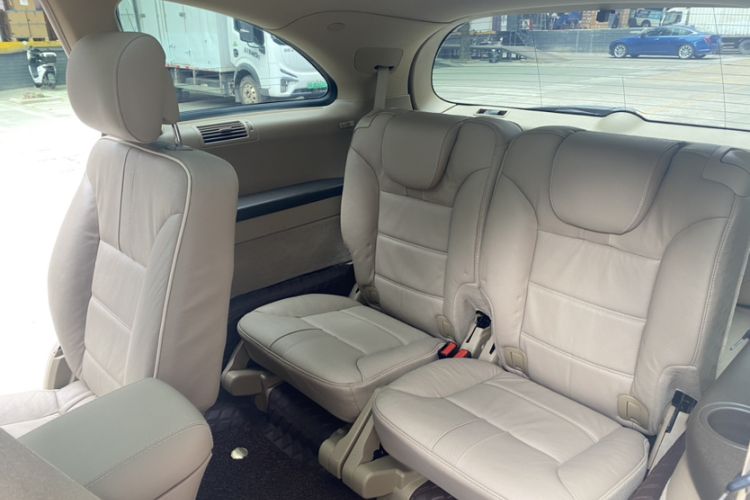 Used Mercedes-Benz R-Class 2015 R 320 4MATIC Luxury Model
