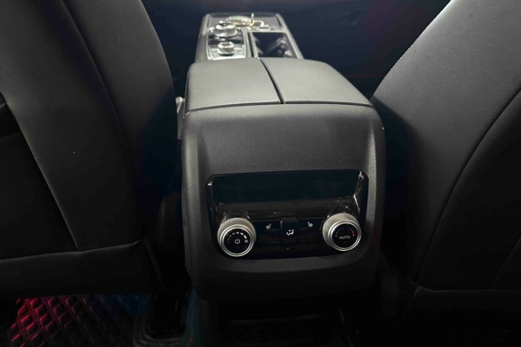 Used Ford Equator 2023 EcoBoost 225 Premier 7-Seater (2/3/2)
