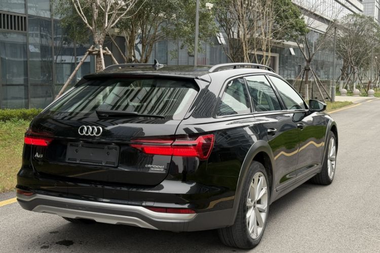 Used Audi A6 2023 allroad quattro 55 TFSI Prestige Off-Road Model