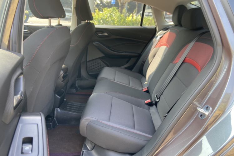 Used MG 5 2023 180 DVVT Manual Fashion Edition
