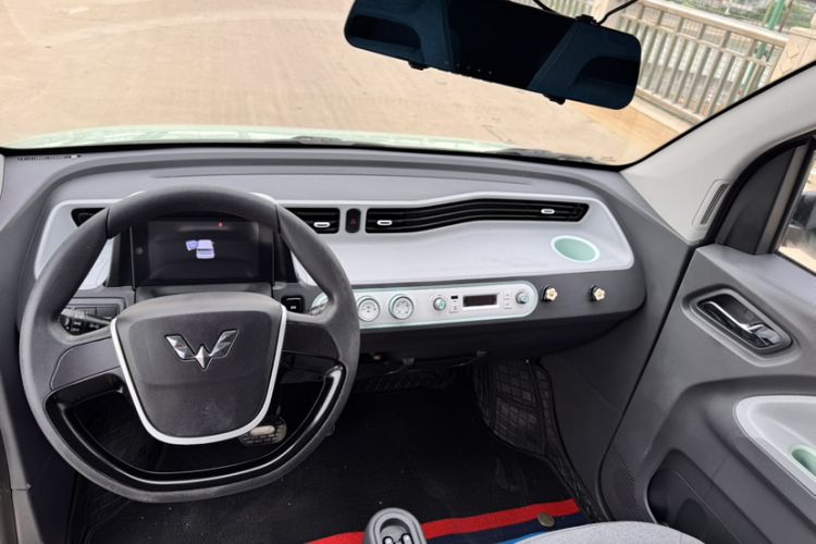 Used Wuling Hongguang MINIEV 2021 Macaron Fashion Model Lithium Iron Phosphate