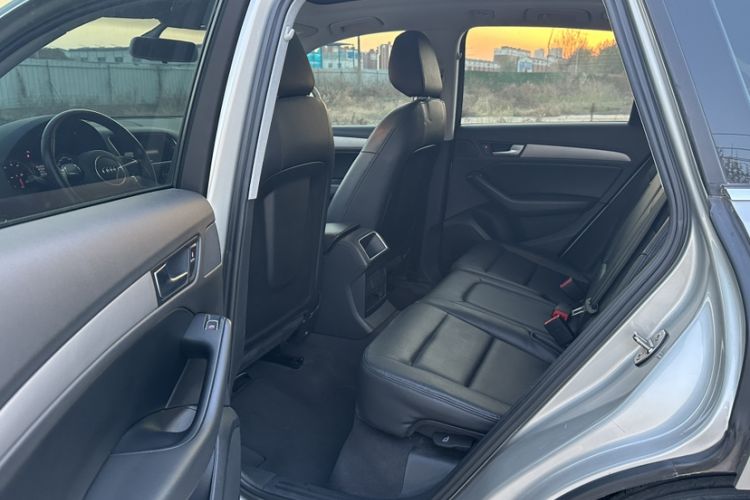 Used Audi Q5 2016 40 TFSI Trendy Edition Interior 4