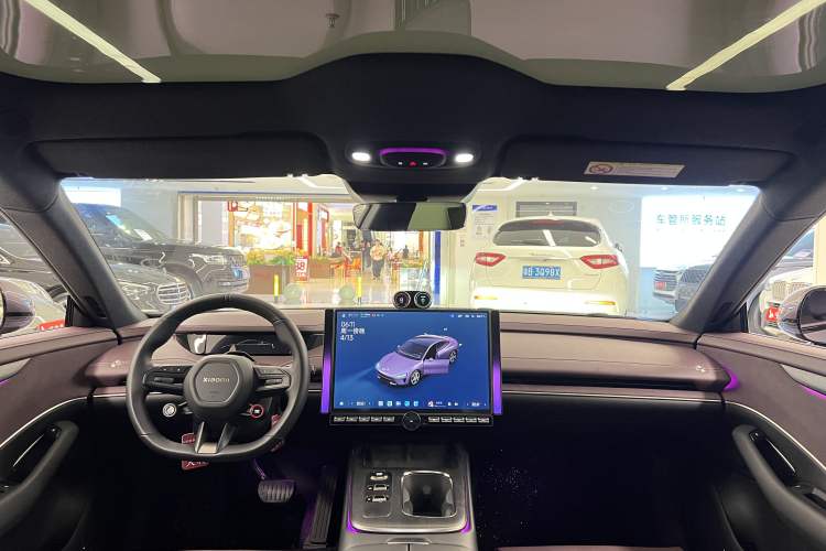 Used Xiaomi Auto SU7 2024 Rear-Drive Long-Range Intelligent Driving Version Interior 9