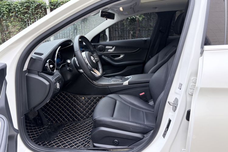 Used Mercedes-Benz C-Class 2020 C 260 L Sport Edition Interior 2