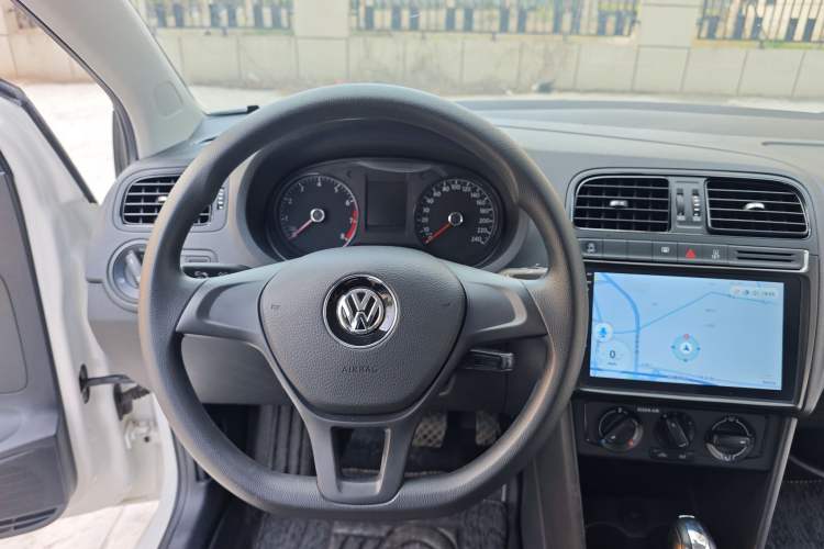 Used Volkswagen Polo 2018 1.5L Automatic Advanced Driving Model Interior 4