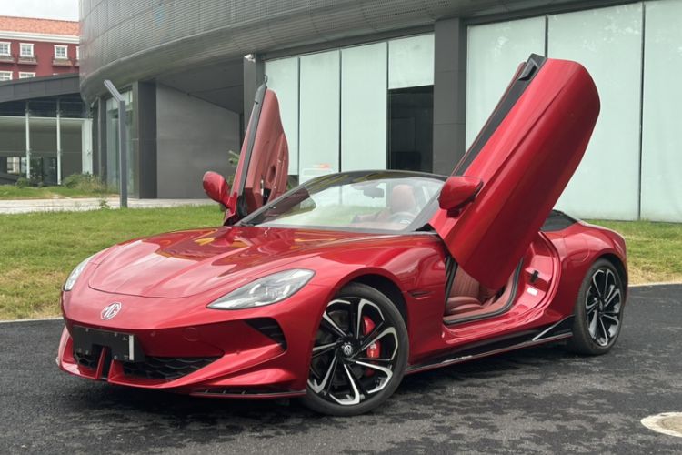 Used MG Cyberster 2024 520 km Legendary All-Wheel-Drive Version