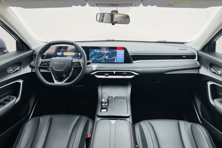 Used Venucia V 2021 260T Idol Edition
